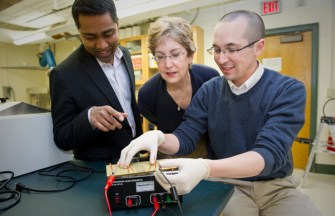 Murthy, Lewis and Plouffe in the lab