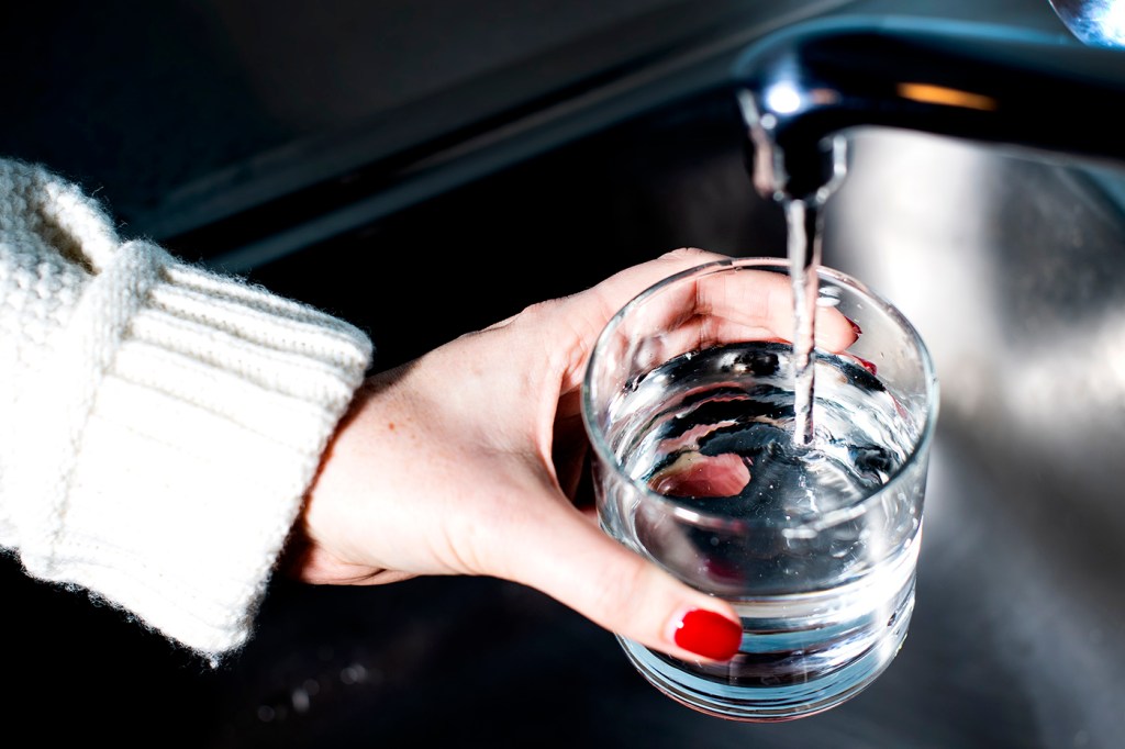 picture of a glass of water