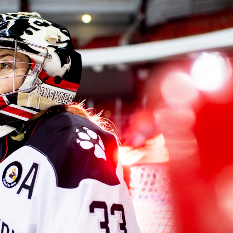 From underdog goaltender to possible NCAA hockey champion: How Aerin Frankel emerged