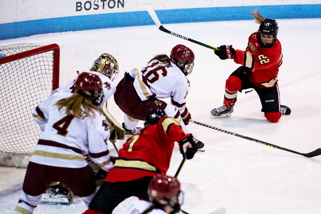 Skylar Fontaine takes a shot on goal.