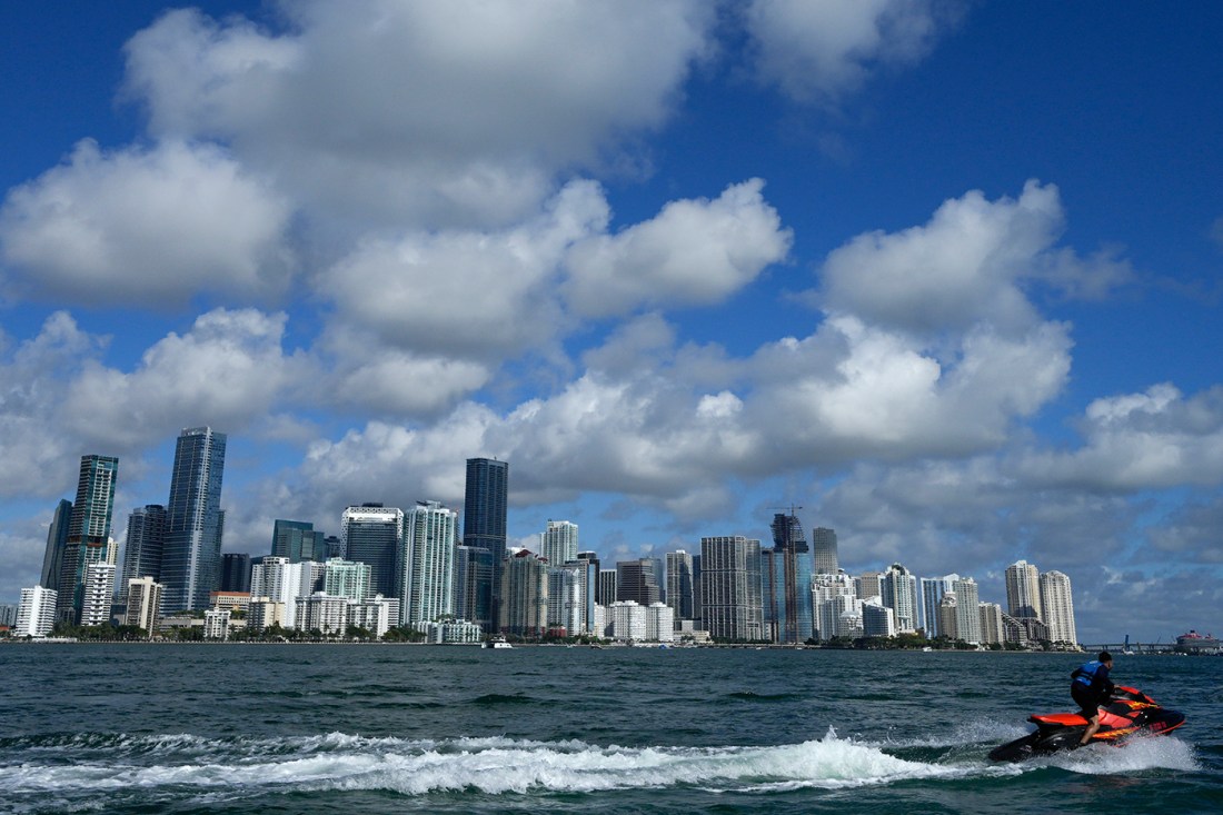 miami skyline view from biscayne bay