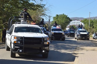 mexican national guard police trucks