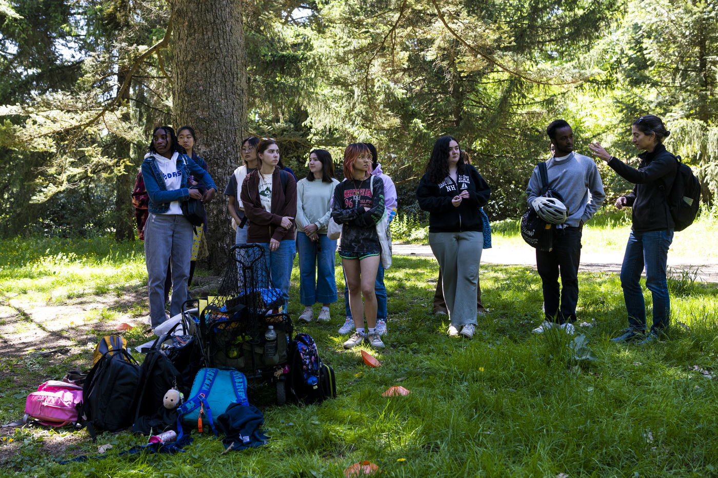 Emily Mann speaking with a group of students