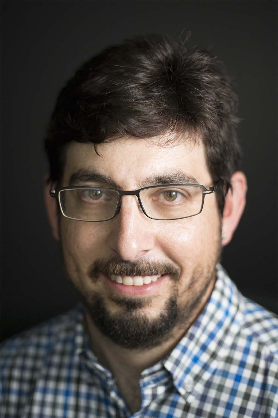 headshot of Professor James Dennedy-Frank