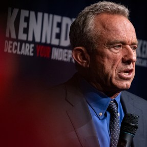 Headshot of Robert F Kennedy Jr.