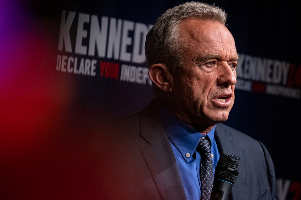 Headshot of Robert F Kennedy Jr.