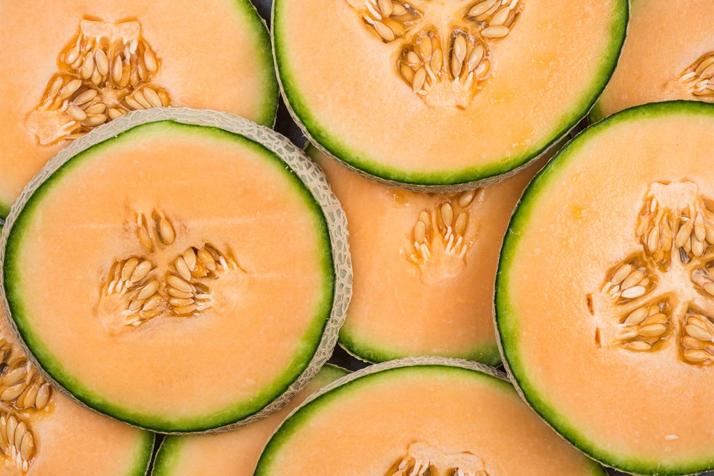 Slices of cantaloupe melon.