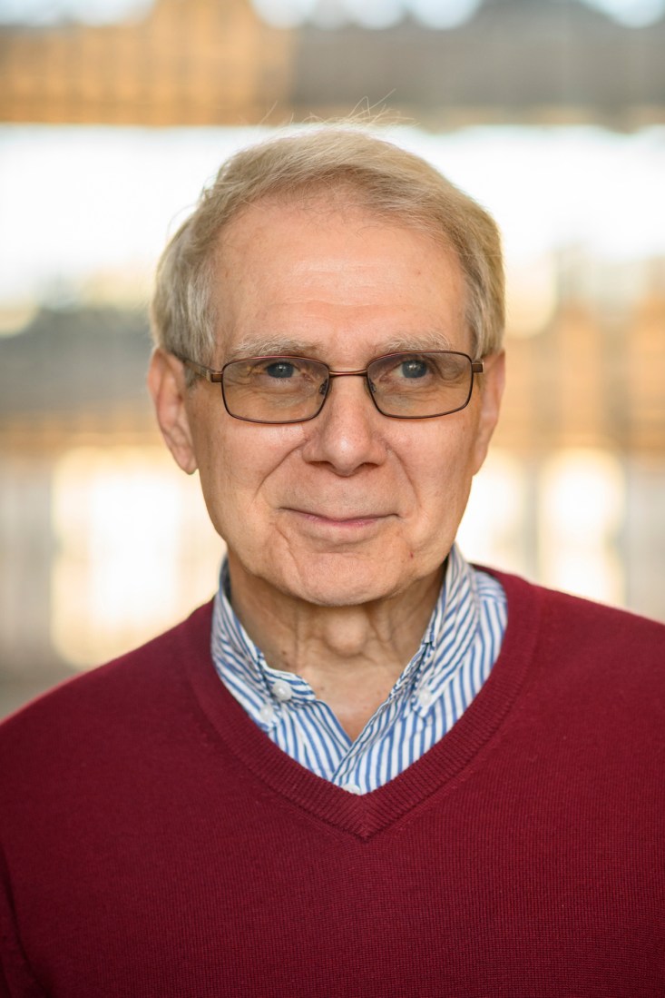 Portrait of Kim Lewis.