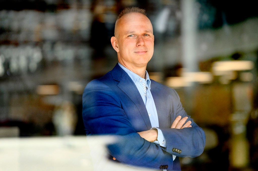 Portrait of David De Cremer, a Dean at Northeastern University.