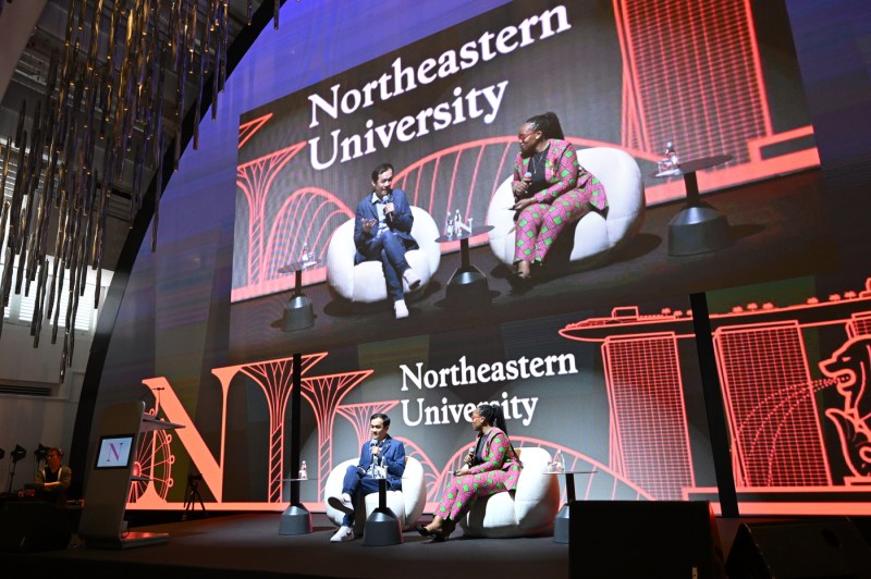 Two speakers at the Global Leadership Summit in Singapore. 