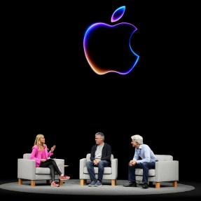 Justine Ezarik and Craig Federighi and John Giannandrea at the Apple event.