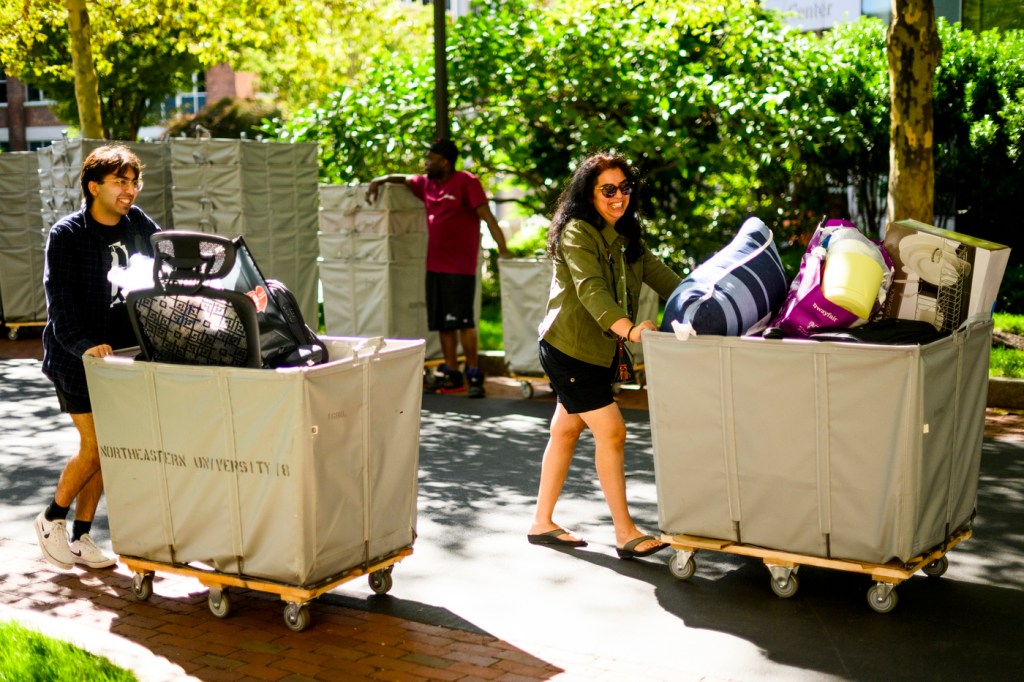 Students and parents moving in