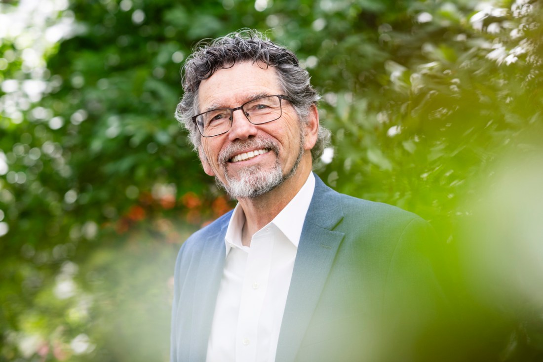 Craig Ferris smiling for a portrait.