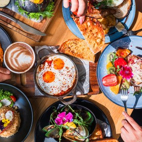 A table full of brunch foods.