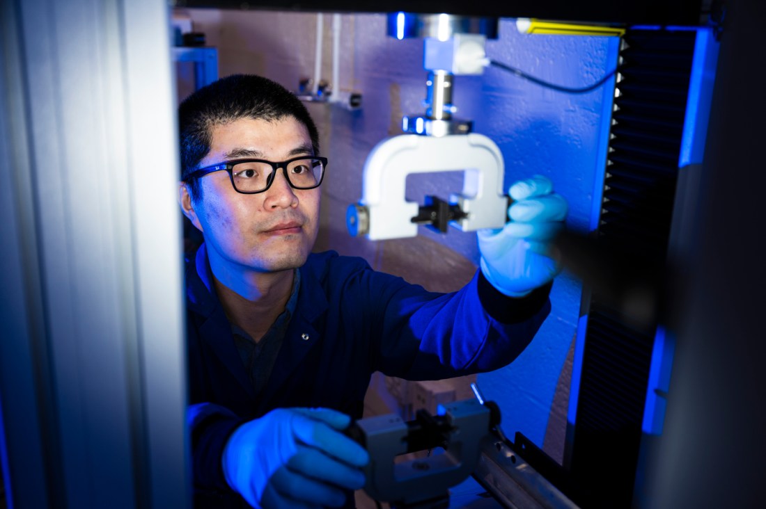 Ruobing Bai working in the lab.