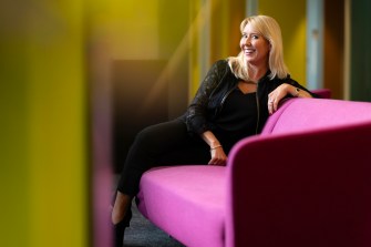 Portrait of Kimberly Eddleston.
