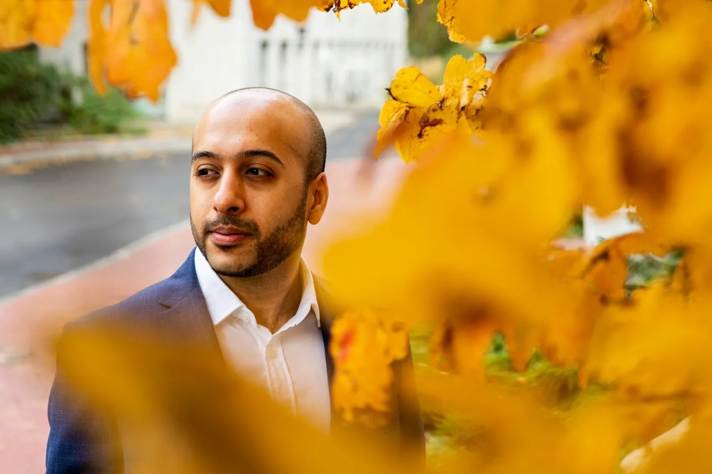 Portrait of Shawn Bhimani.