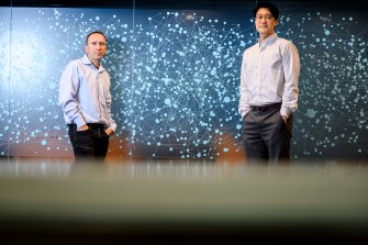 Udi Hoitash and Jaehan Ahn posing for a portrait.