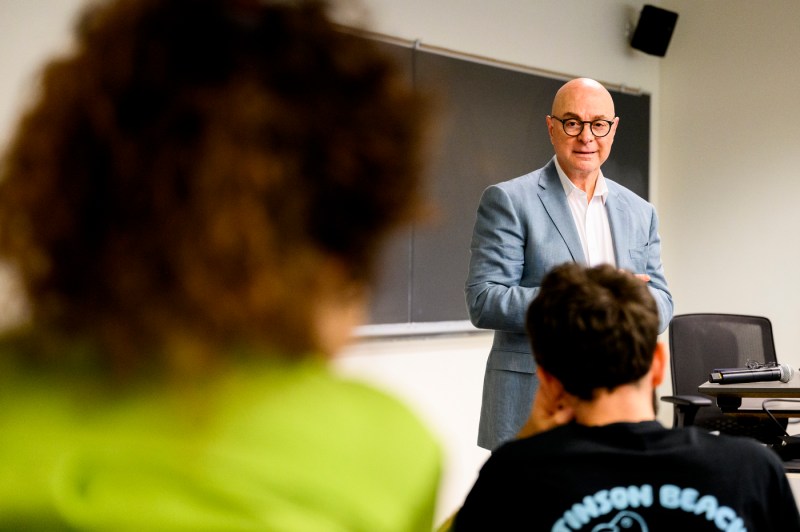 President Aoun delivers a guest lecture to students.